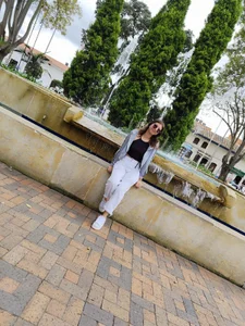 Vannia_t18 Public Pic 4