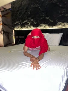 _Zahiira_: A very hot new lingerie ( 2 фото)