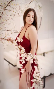 ElizabethBronks The most beautiful snow queen 👑 Poză 2