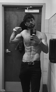 ghostdaddy9 GYM Gambar