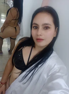 "lo que ves...es solo el comienzo🍒" de Lunavexa  2 photos