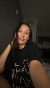 lonelylexxxie: Public ( 3 фото)