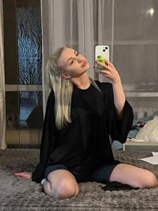 Sweety_NikaPublic图片