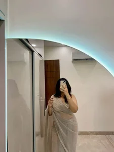 Hot_bhabi_9's 🥵 Sex Photo 5