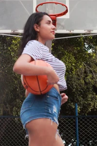 PilarJones_: ❤basketball court❤ ( 6 фото)