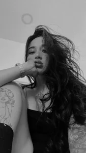 EmmyEvans1 I love the black filter Pic 9