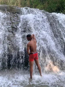 DEMOND_333 How rich everything Immagine  3