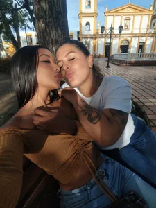 SunnyLovefg with my hot friend 🔥 Pic 2
