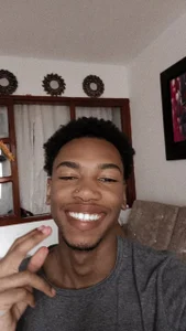 Higger_dickCaptivating smile图片 3