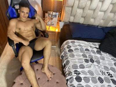 jhon_nicolas ready to please you 🔥 Pic