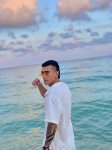 Dyyllann Sun and beach Pic 2