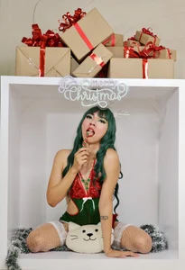 sofi_elfqueen Merry christmass 2025 Pic 5
