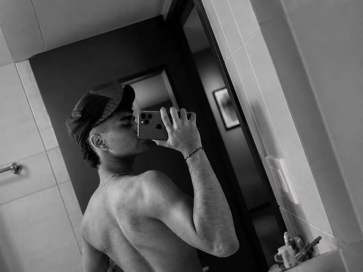 Jacob_606-এর ট্রেন্ডিং  3046টি ছবি
