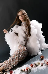 MileyWings Waiting  2টি ছবি