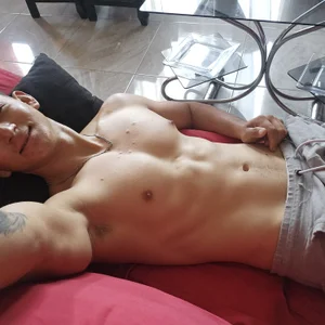 antony00R1 Public Pic 2