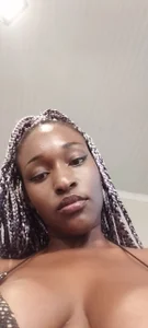 VeryGoodBadGirl1 Public Pic 3