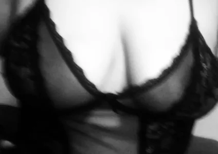 lucy-ferr26's XXX Nude Photo 3