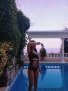 Luna_Luvgoon Public Pic 4