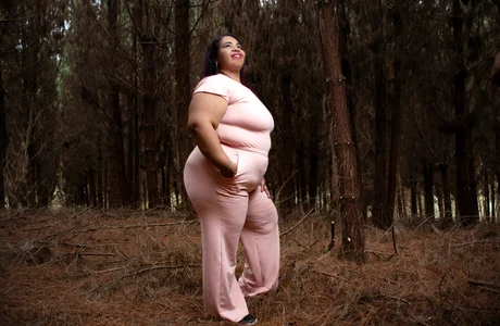 AshleyGrahamsThick Ass MILF图片 7