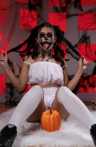 enid_greins 🍂Halloween 🎃 Pic