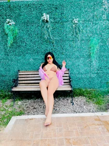 a day off for me 🍒🍑 de Issafoxx Foto