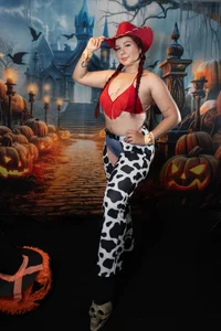 ScarletWills_ Halloween Pic