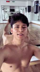 Liam_Chameliam kullanıcısının I show you my progress... you just decide if you want more private replays.💪🏼 albümü -  3 fotoğraf