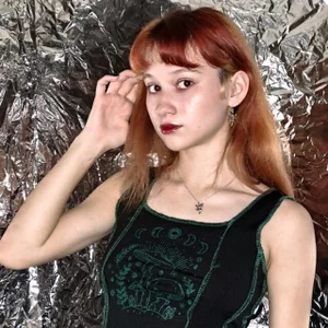 InternetGirlfriend Public Foto 4