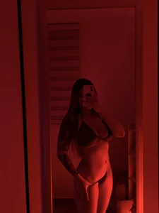 Valerie_liu ❤️‍🔥🐈‍⬛ Pic 3