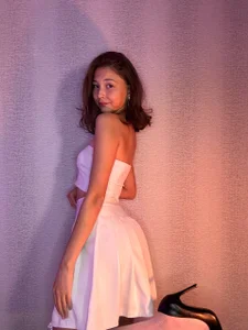 luna_young My Wonderful White Dress Immagine  7