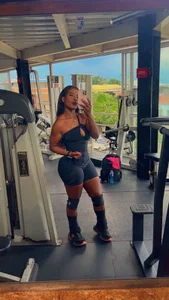 gym day 🌸✨🎀 de floren_fortuna  6 Imagens