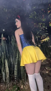 sophie_canbrook1 ❄️❅ ❤️SnowWhite❤️ ❅❄️ Pic 5