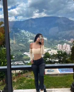 Wendy_Marchall Natural view 💚 Foto 2