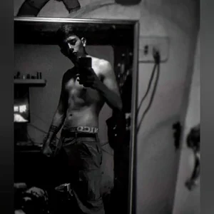 sol_and_andy Andy 🌙 Pic 4