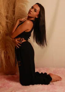 Aisha_Vex A sexy brunette girl slika 5