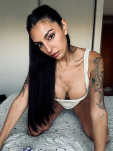 LolaPresley Public slika