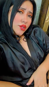 LuciaTomson Public Pic 4