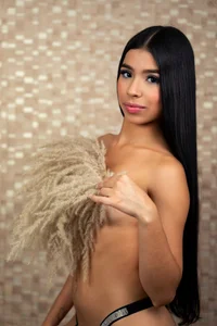 emily_greco1 subtle sensuality🫣✨ Billede 4