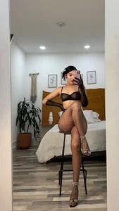 AuroraEvanss Aurora with its beautiful heels 👠 Bilde 2