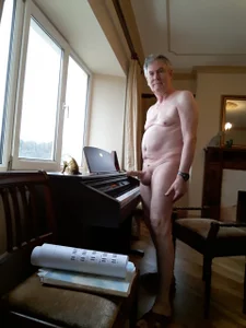 Piano Lessons de alan_inlondon  2 photos