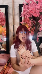 CleoDemon kullanıcısının hot and horny girl🍆 albümü -  5 fotoğraf