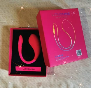 Iam__Cristal I have new toys that you'll love... Pic 2