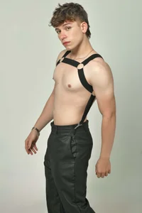TaylerWhite DO U LIKE MI HARNESS? Hình