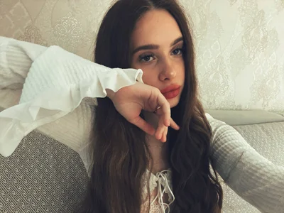 GerthaSkrineのdo you like my eyes👀🥰の 4枚の写真