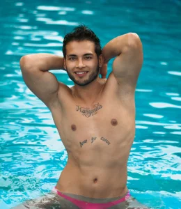 Max_Conor1 ON THE POOL Foto 2