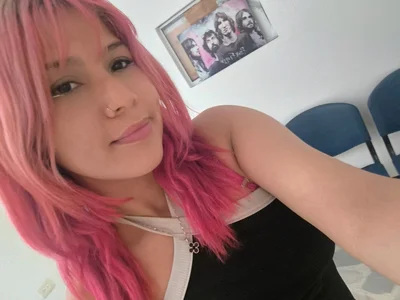 Jasmine_Starr_ Public Pic 2