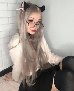 Emmabunnys Public Pic 2