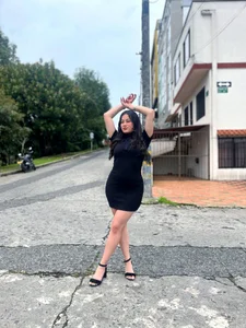 Jaslyn__Smith You would make love to me on the motorcycle? 💦👀💋  5টি ছবি