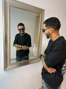 Charlie_Wolf ARE YOU FOLLOWING ME ALREADY? 😈 Bilde 5