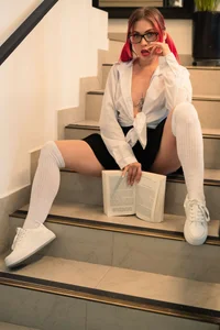 coralsmith11 kullanıcısının Teach this naughty schoolgirl to behave albümü -  8 fotoğraf